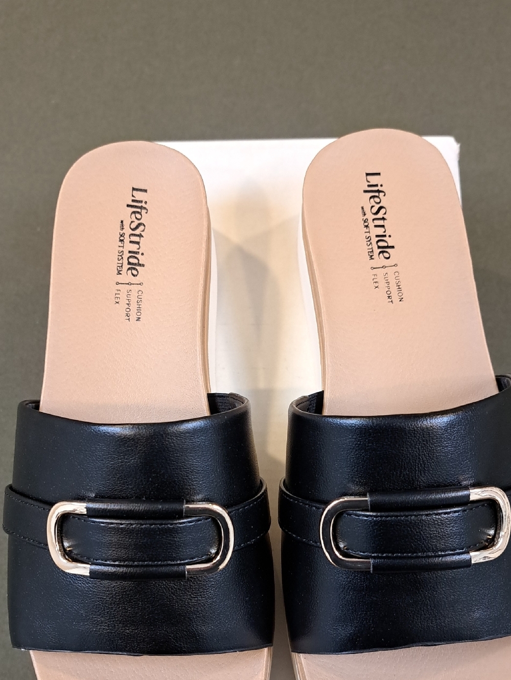 LifeStride Genevieve Sandal - Color: Black - Size: 7.5 Wide - Picture 4 of 9